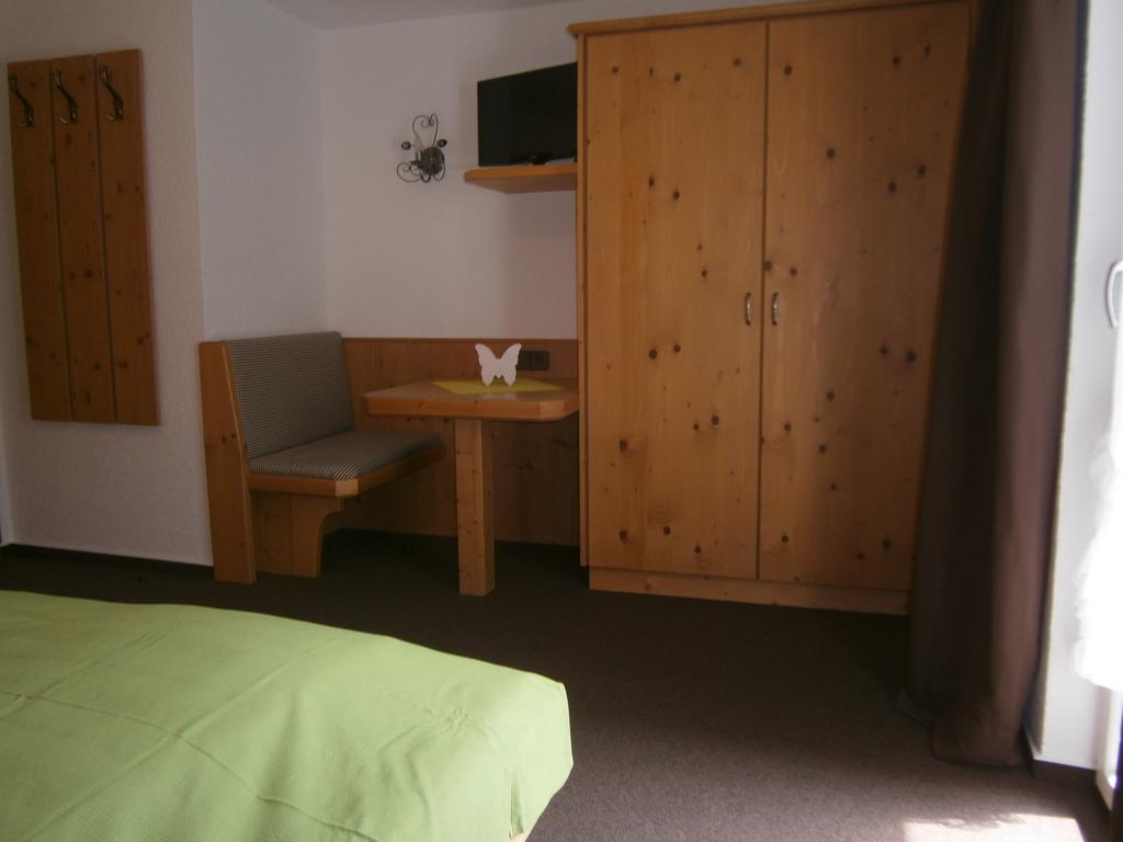 Haus Wiesenheim Fw Oetztal Längenfeld Extérieur photo